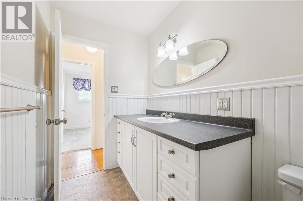 Photo 20 of 341 Redford Crescent, Stratford ON