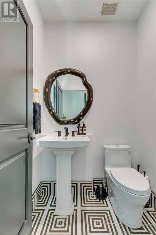 Single Family House for Sale in  Garden Crescent SW Elbow Park Calgary 