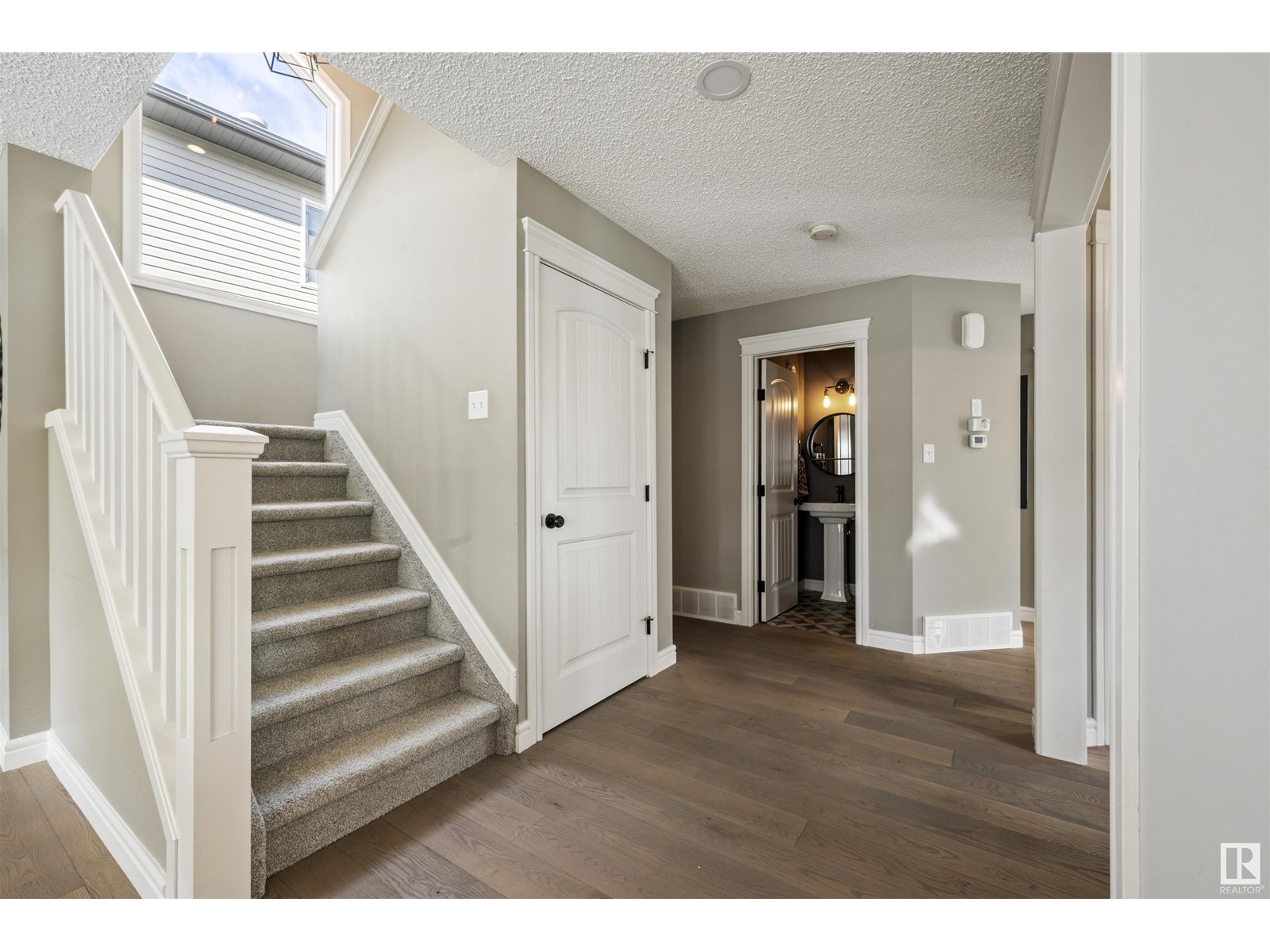 Photo 19 of 17437 5 A Av Sw, Edmonton AB