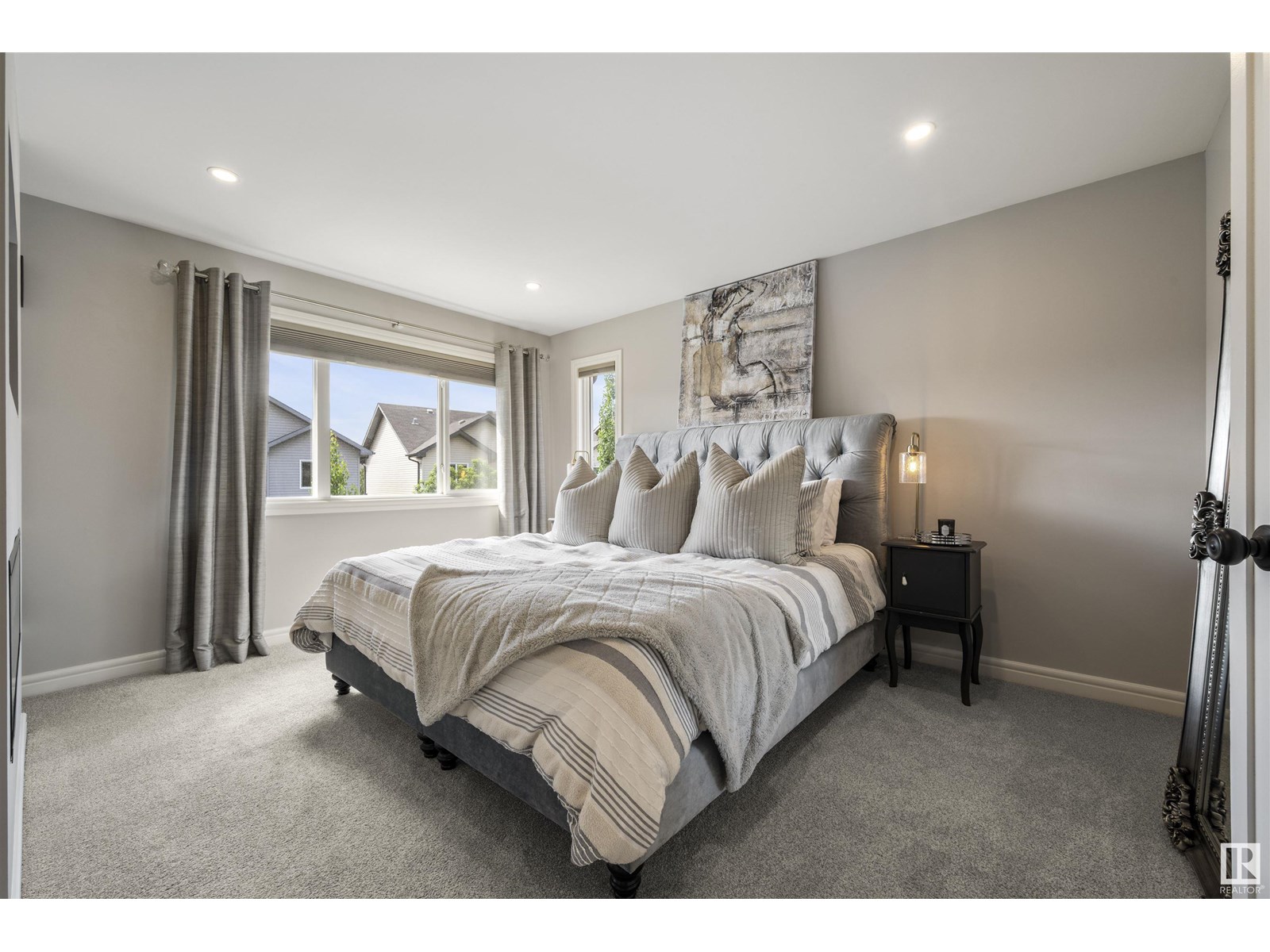 Photo 44 of 17437 5 A Av Sw, Edmonton AB