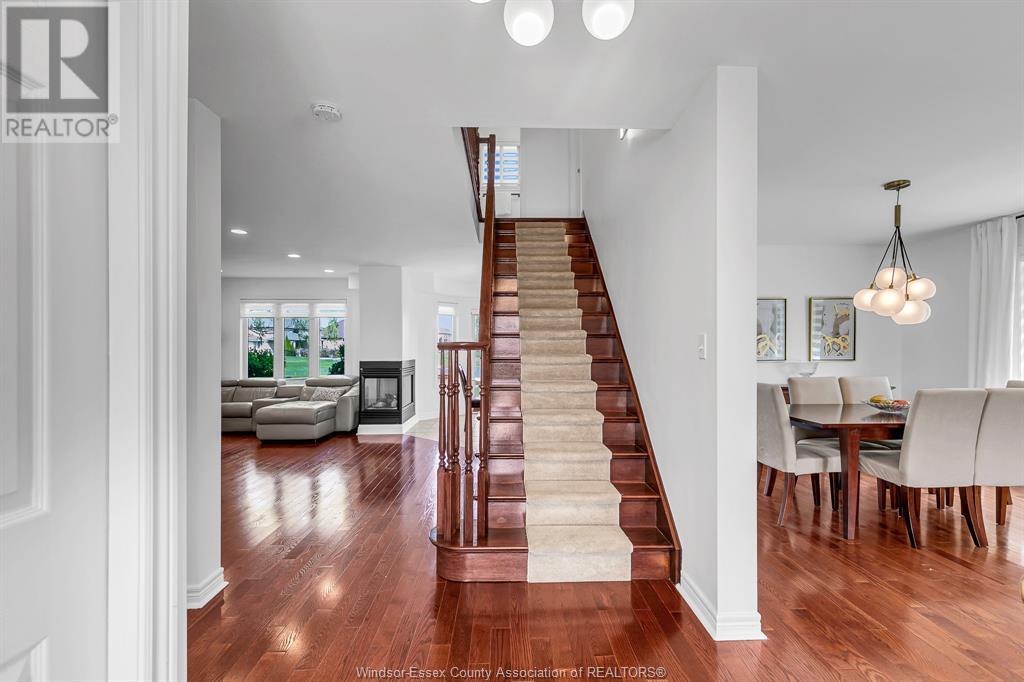 Photo 6 of 5023 Southwood Lakes, Windsor ON