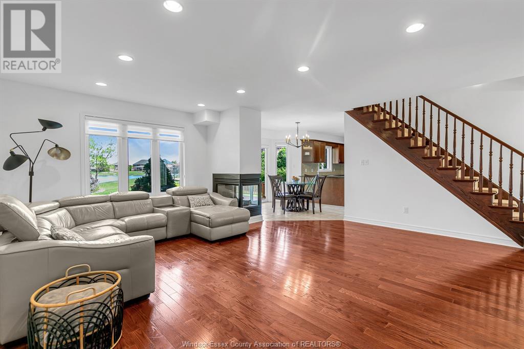 Photo 12 of 5023 Southwood Lakes, Windsor ON