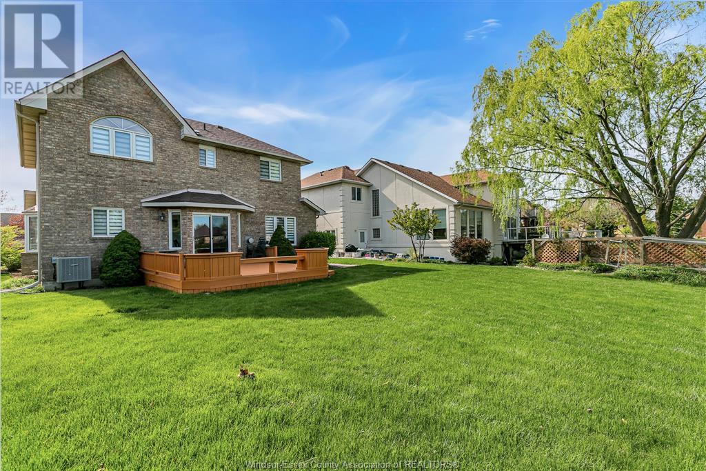 Photo 39 of 5023 Southwood Lakes, Windsor ON