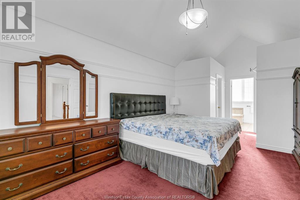 Photo 21 of 5023 Southwood Lakes, Windsor ON
