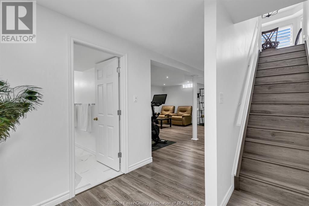 Photo 31 of 5023 Southwood Lakes, Windsor ON