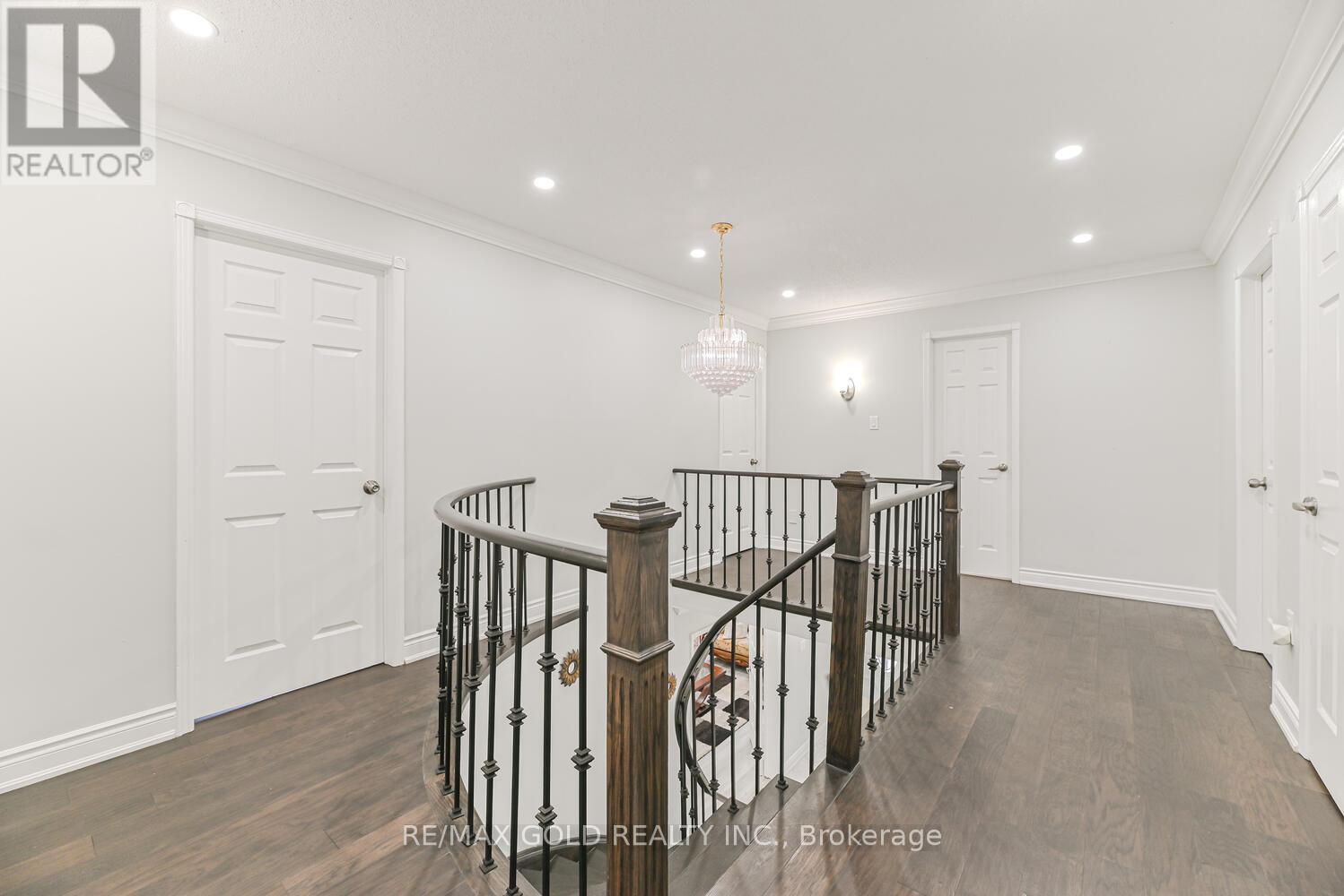 Single Family House for Sale in  LARCHWOOD PLACE Brampton (Westgate) 