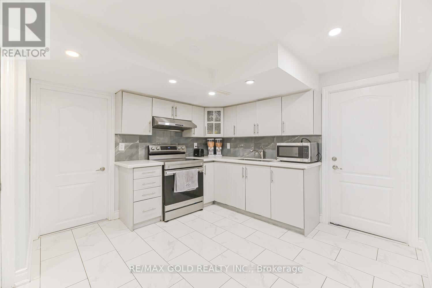 Single Family House for Sale in  LARCHWOOD PLACE Brampton (Westgate) 