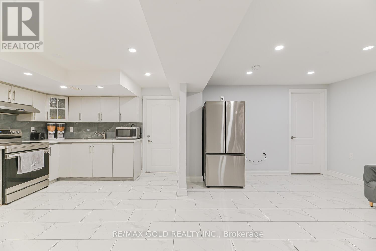 Single Family House for Sale in  LARCHWOOD PLACE Brampton (Westgate) 