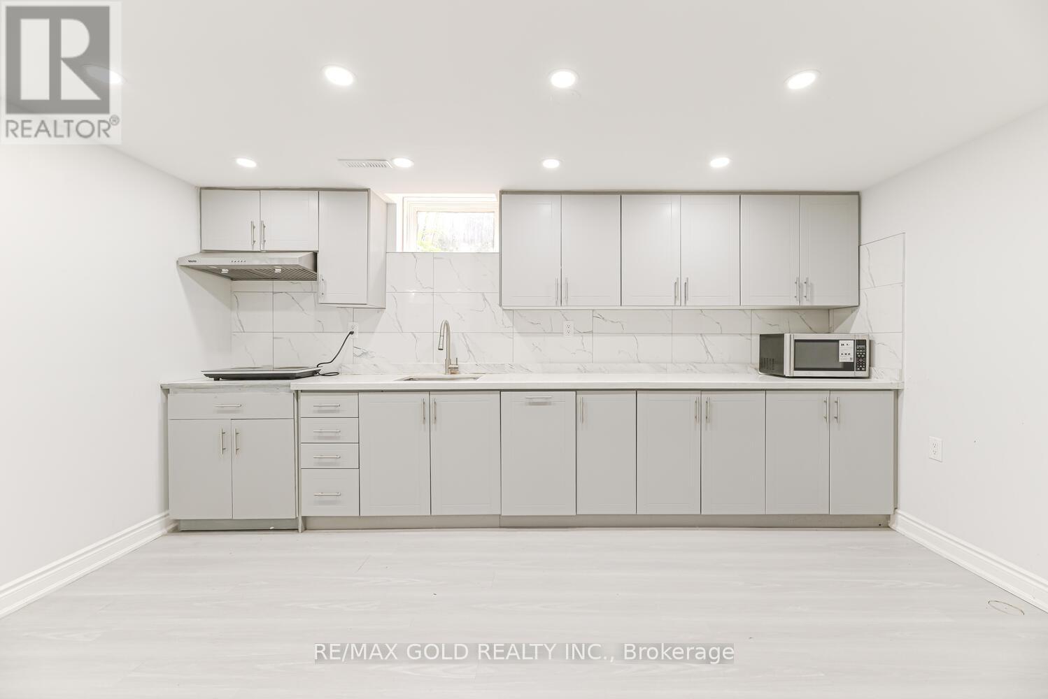 Single Family House for Sale in  LARCHWOOD PLACE Brampton (Westgate) 