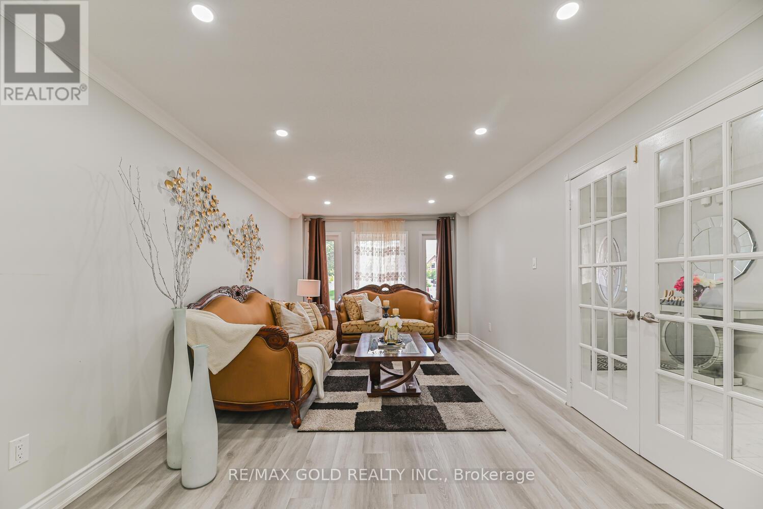 26 LARCHWOOD PLACE, Brampton (Westgate), Ontario