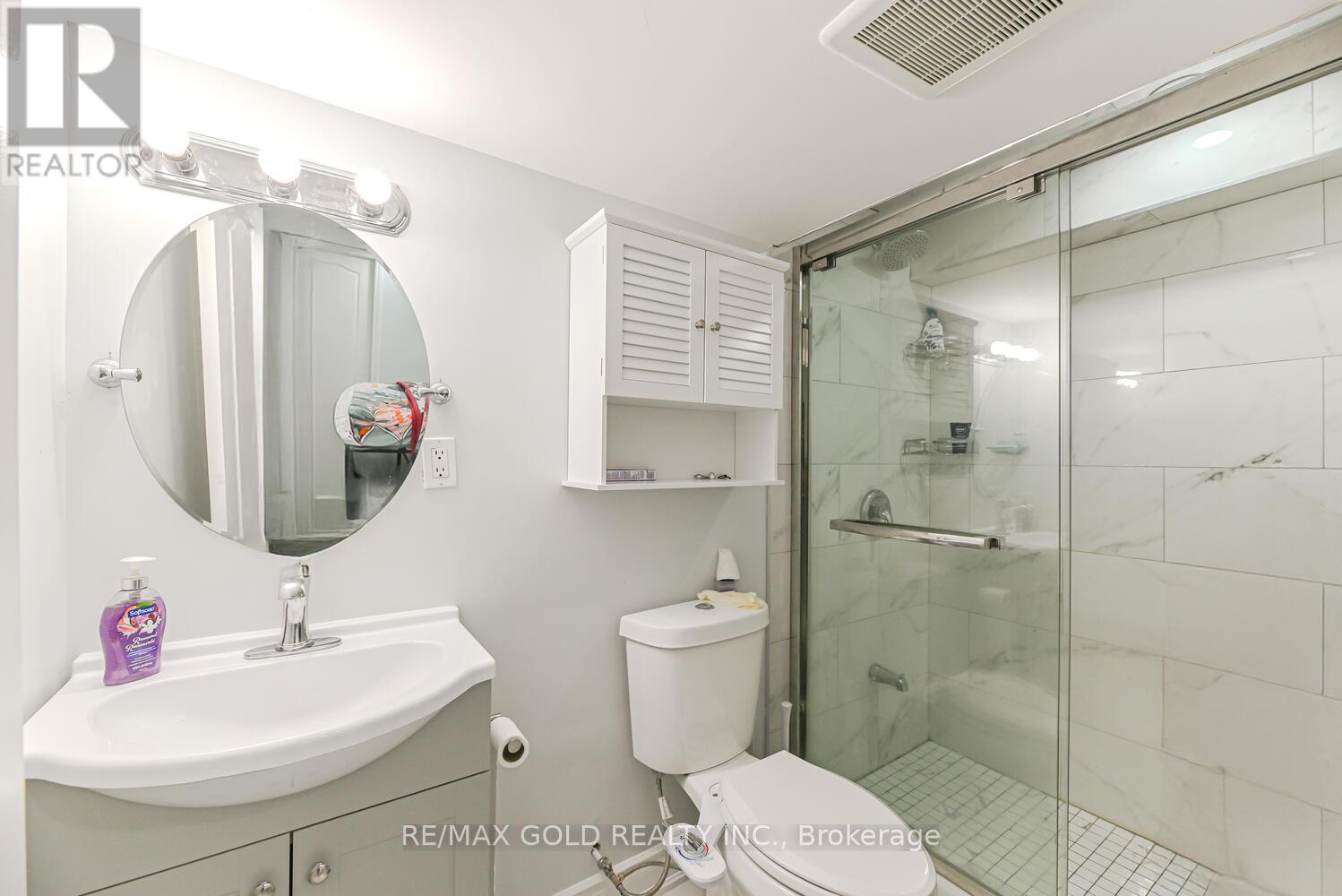 Single Family House for Sale in  LARCHWOOD PLACE Brampton (Westgate) 