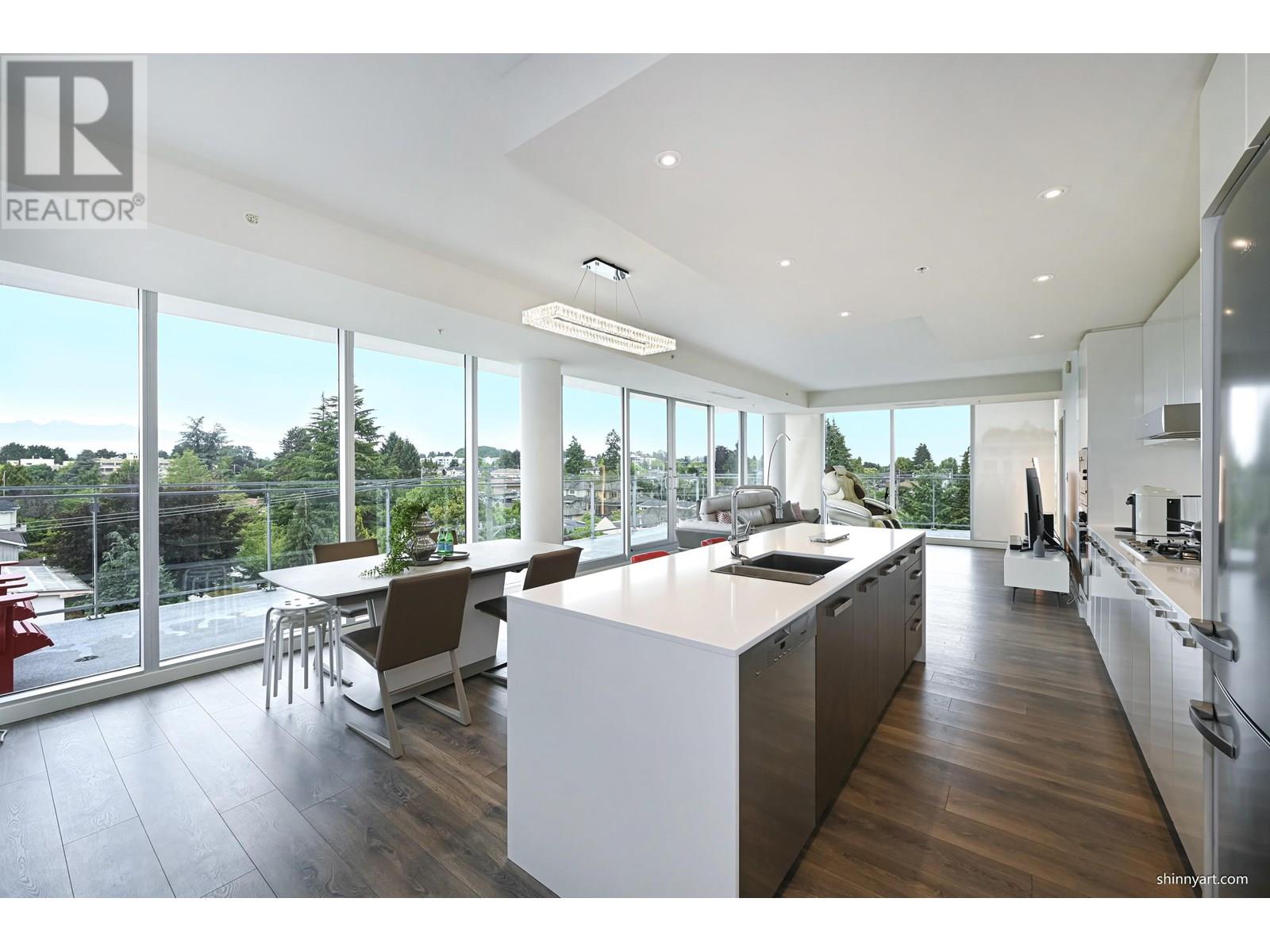 601 5699 BAILLIE STREET, Vancouver