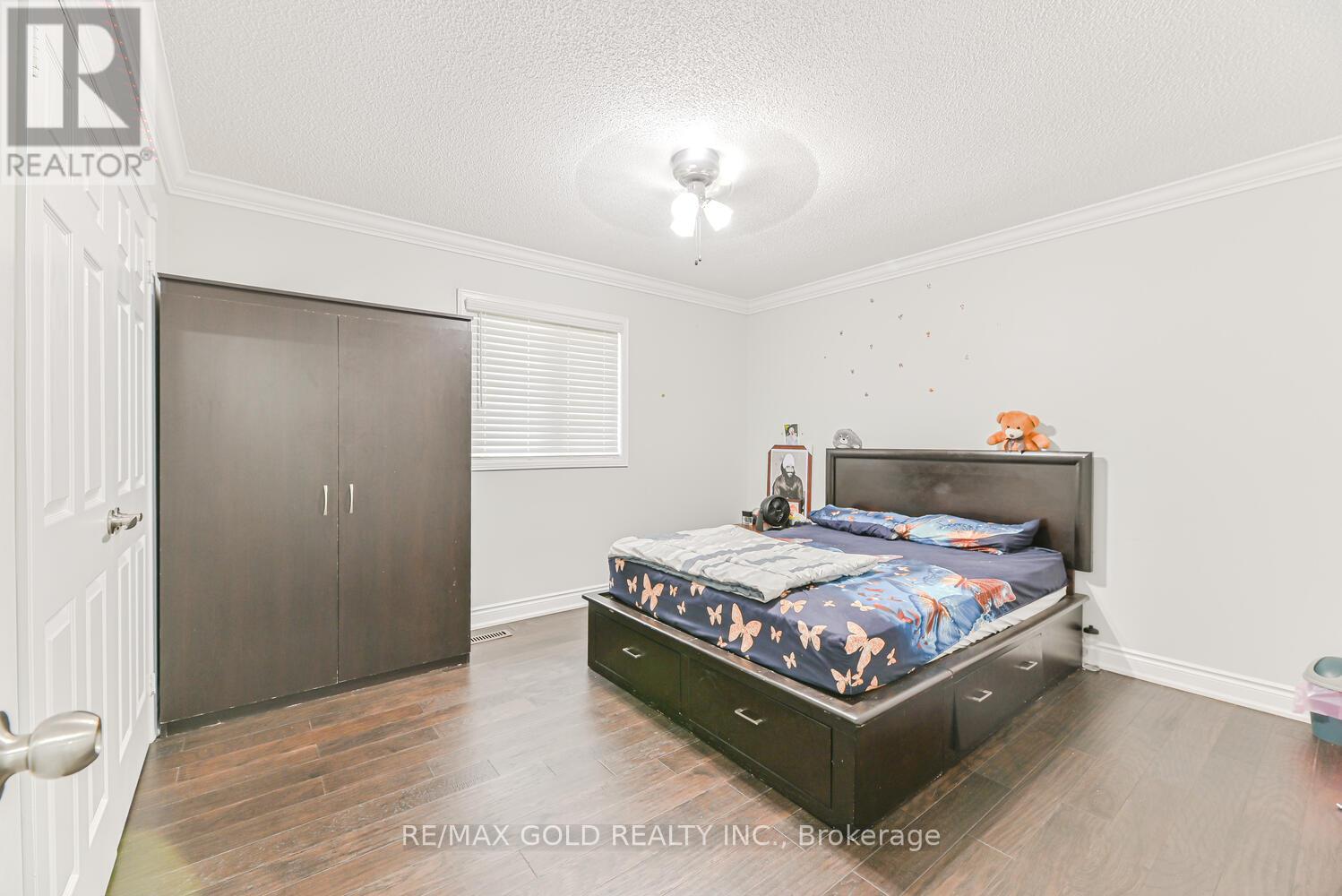 Single Family House for Sale in  LARCHWOOD PLACE Brampton (Westgate) 