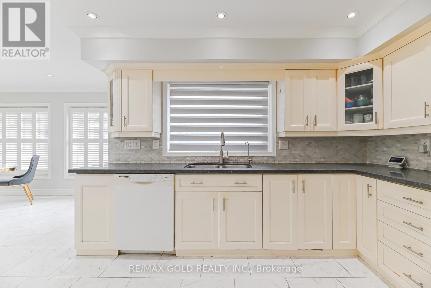 Single Family House for Sale in  LARCHWOOD PLACE Brampton (Westgate) 
