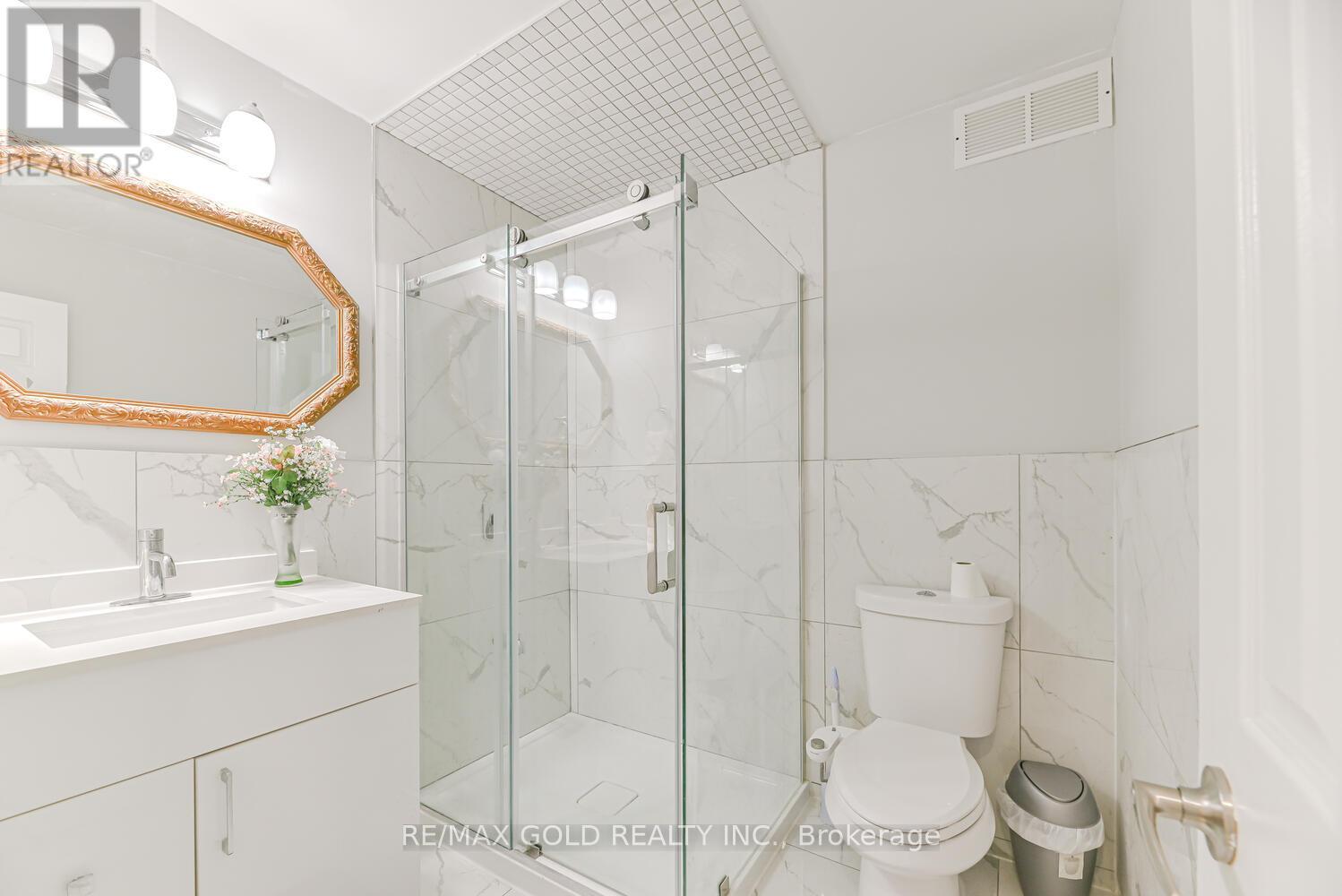 Single Family House for Sale in  LARCHWOOD PLACE Brampton (Westgate) 