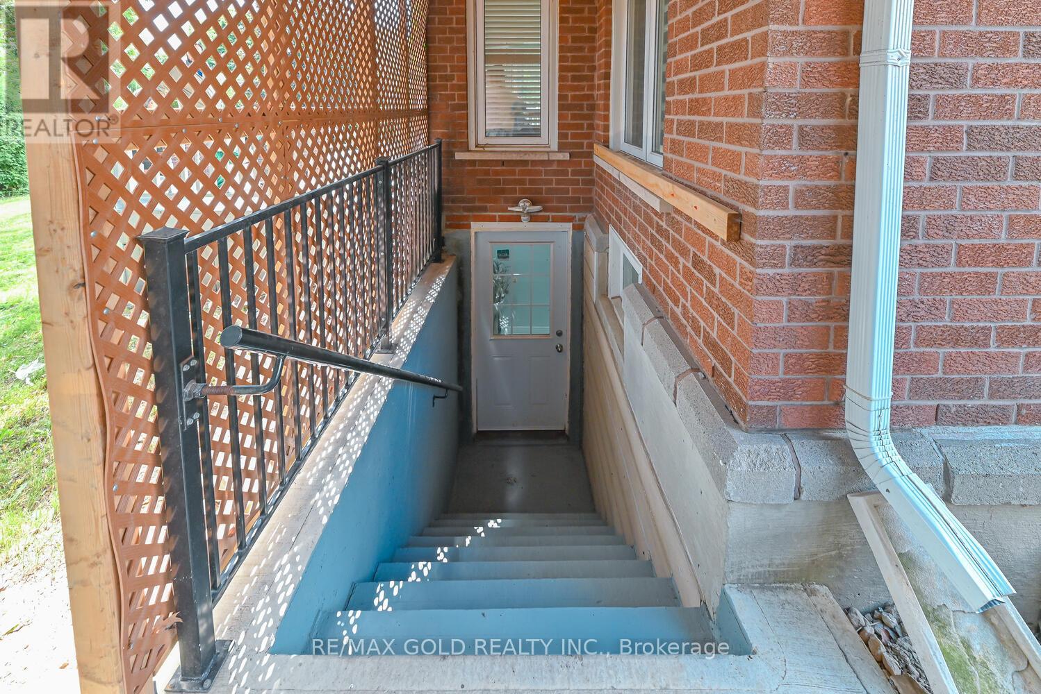 Single Family House for Sale in  LARCHWOOD PLACE Brampton (Westgate) 