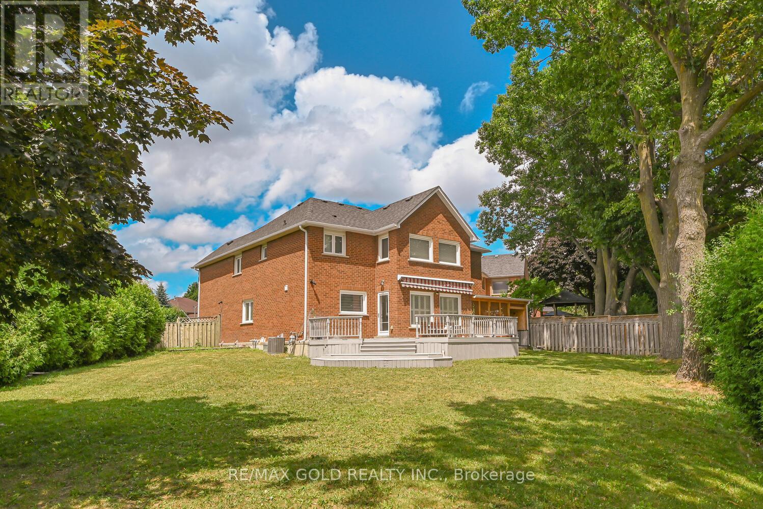 Single Family House for Sale in  LARCHWOOD PLACE Brampton (Westgate) 