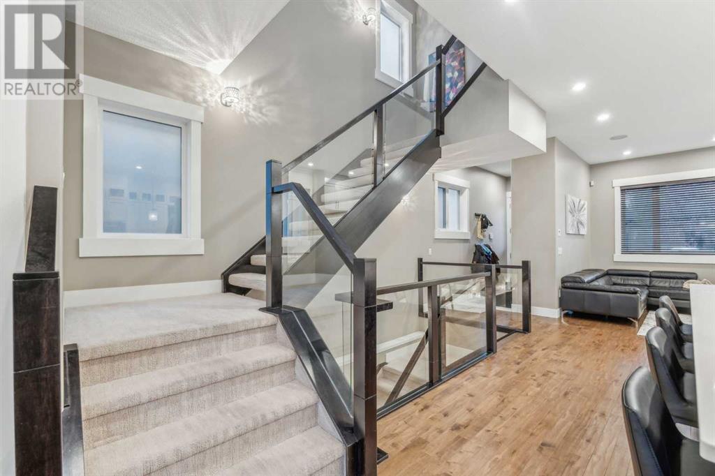 Single Family House for Sale in   Avenue NW Tuxedo Park Calgary 
