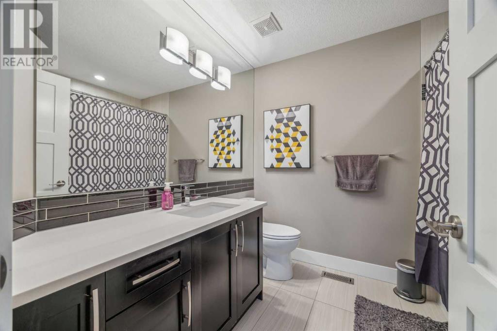 Single Family House for Sale in   Avenue NW Tuxedo Park Calgary 
