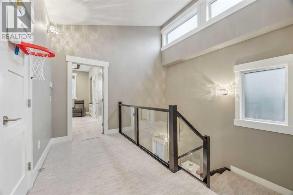 Single Family House for Sale in   Avenue NW Tuxedo Park Calgary 