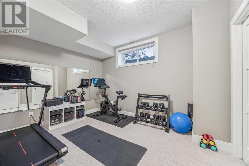 Single Family House for Sale in   Avenue NW Tuxedo Park Calgary 