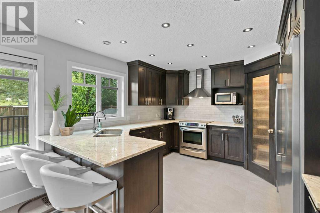 19 Signal Ridge Place SW, Calgary, Alberta