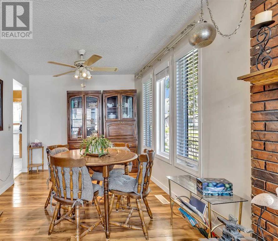 Single Family House Bungalow for Sale in  Templemont Way NE Temple Calgary 