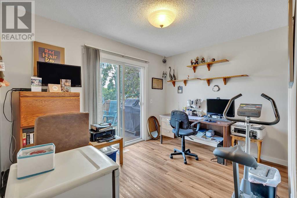 Single Family House Bungalow for Sale in  Templemont Way NE Temple Calgary 