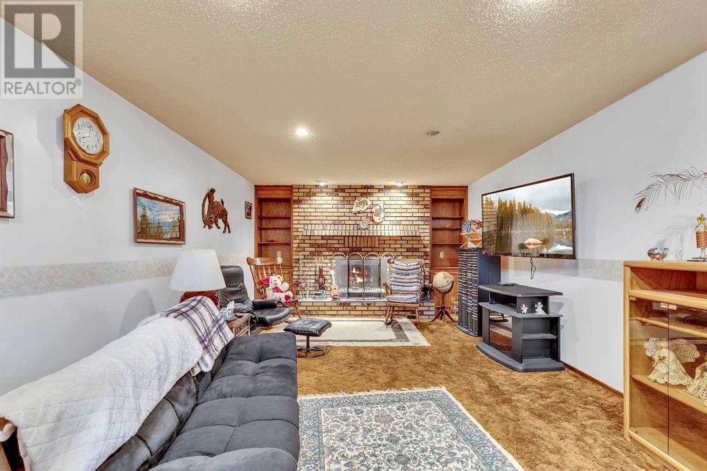 Single Family House Bungalow for Sale in  Templemont Way NE Temple Calgary 