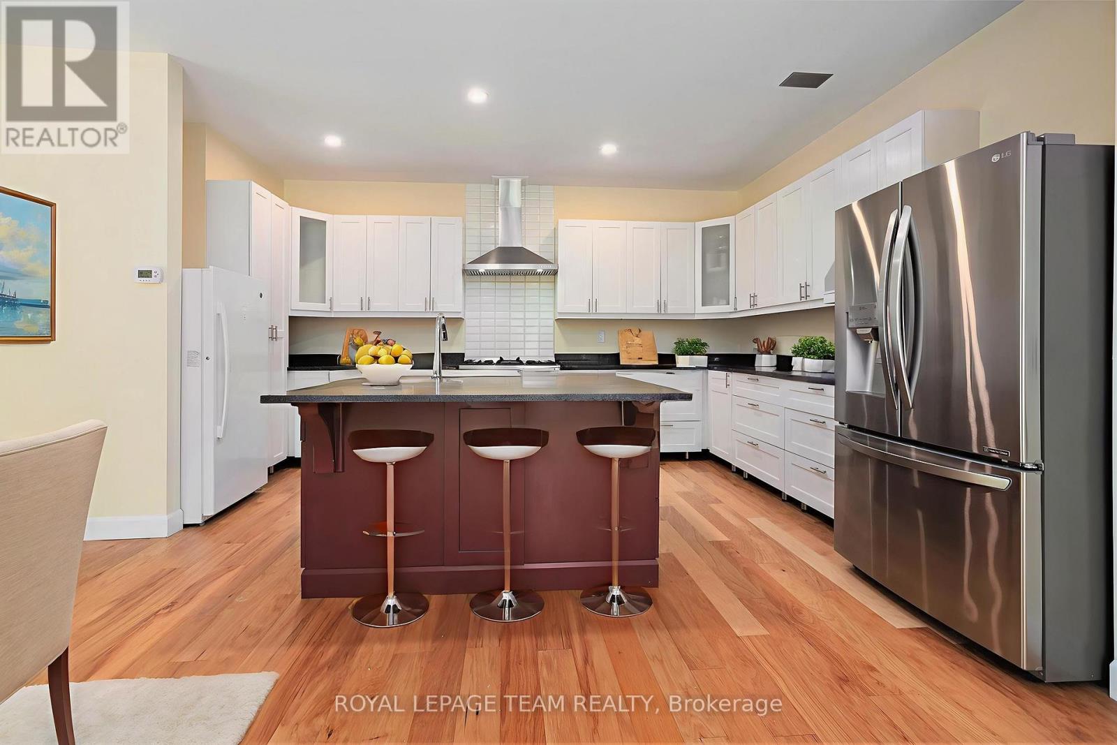 Photo 12 of 4517 Roger Stevens Drive, Ottawa ON