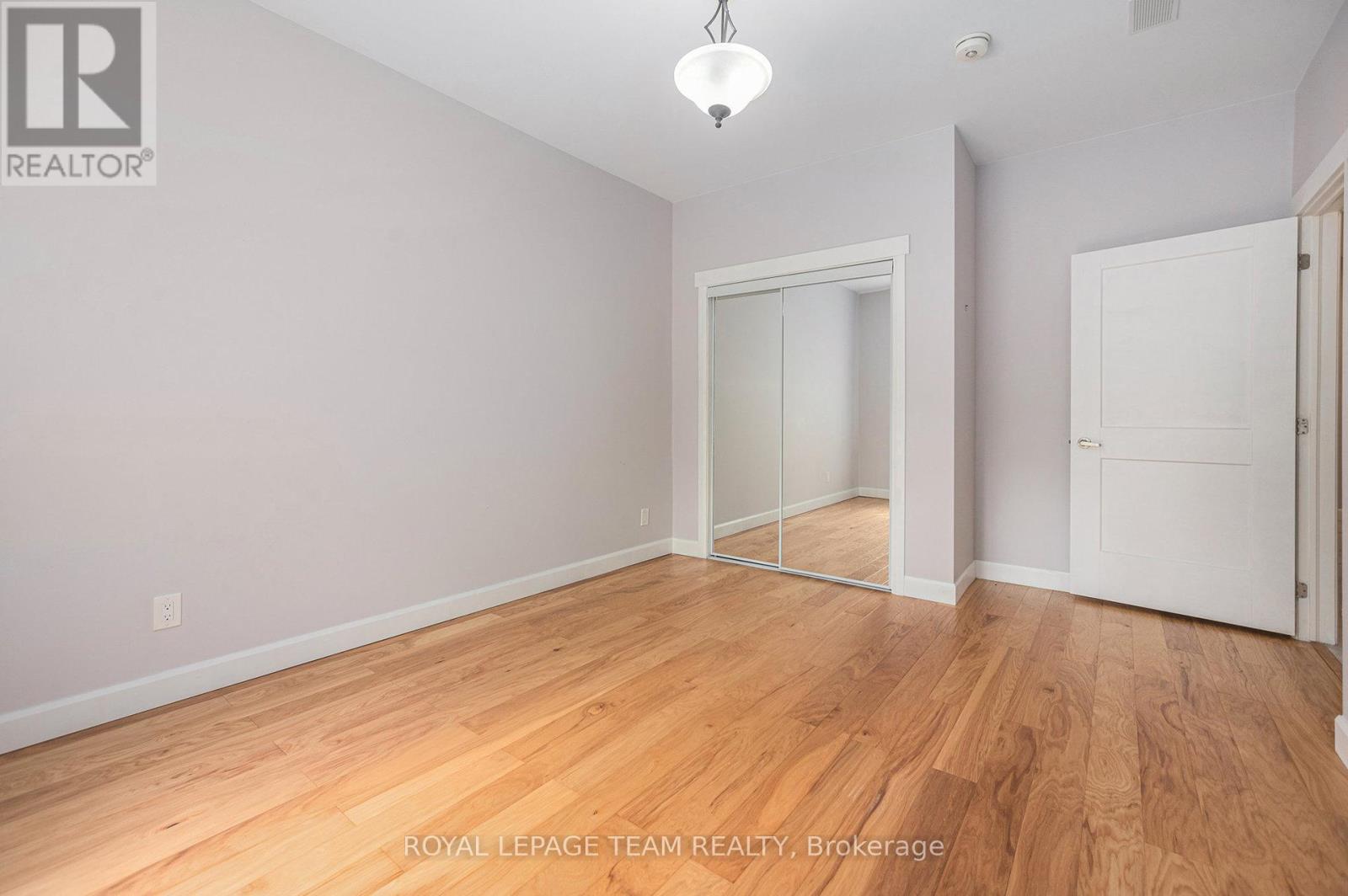 Photo 27 of 4517 Roger Stevens Drive, Ottawa ON