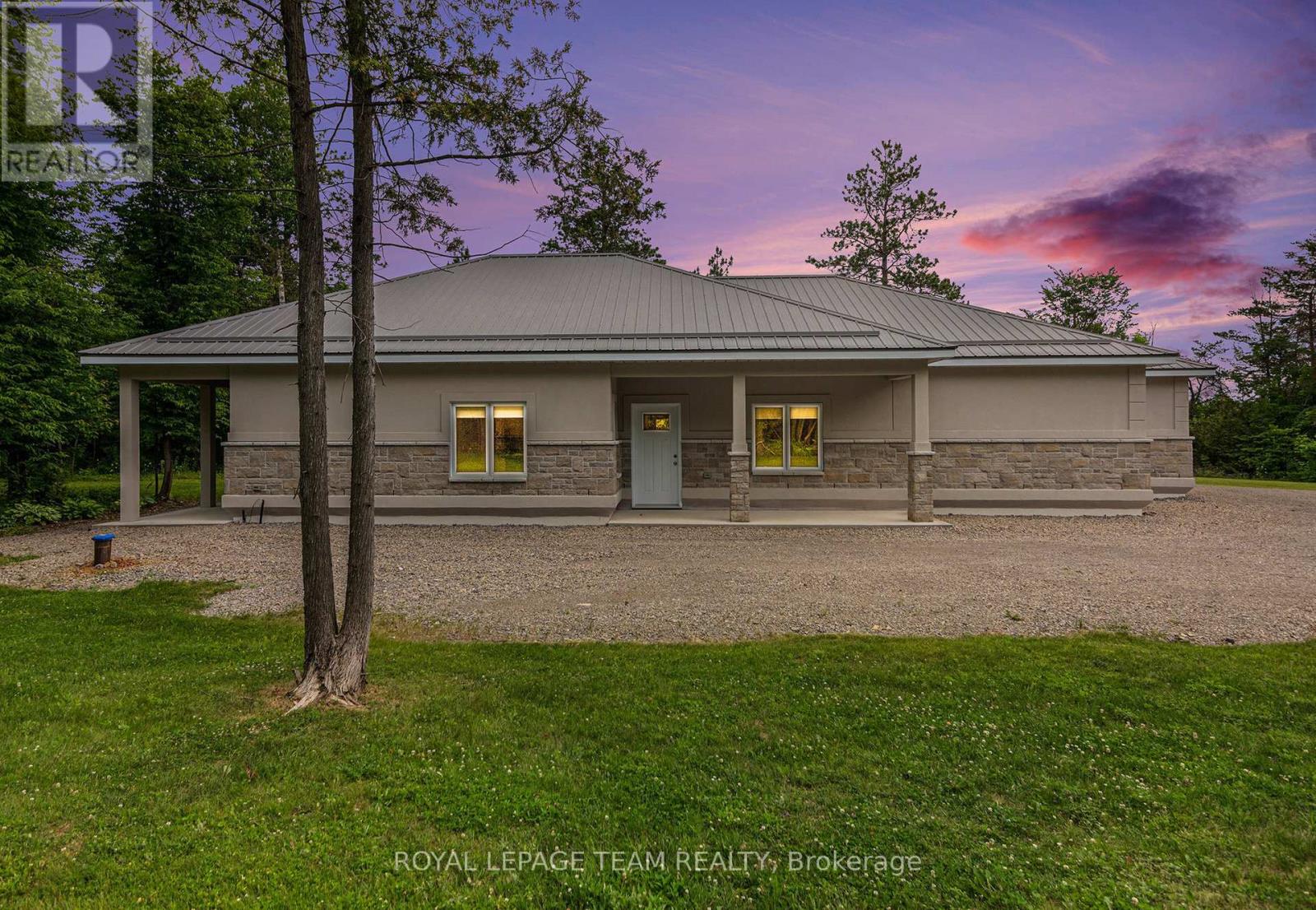 Photo 3 of 4517 Roger Stevens Drive, Ottawa ON