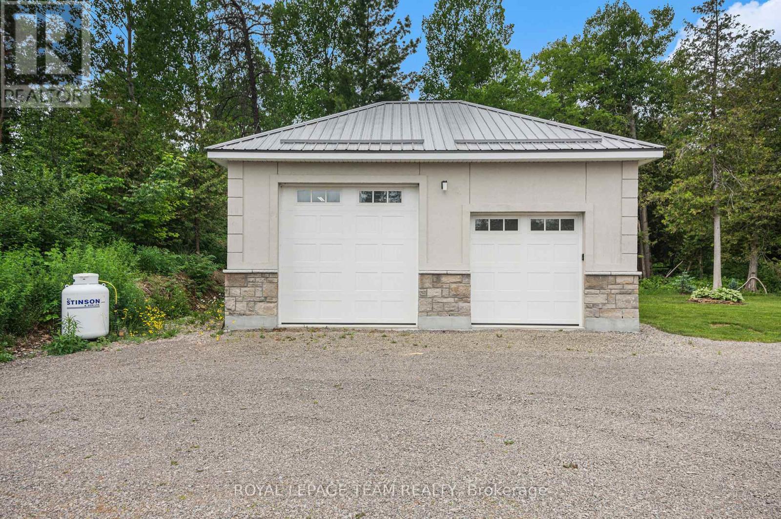 Photo 6 of 4517 Roger Stevens Drive, Ottawa ON