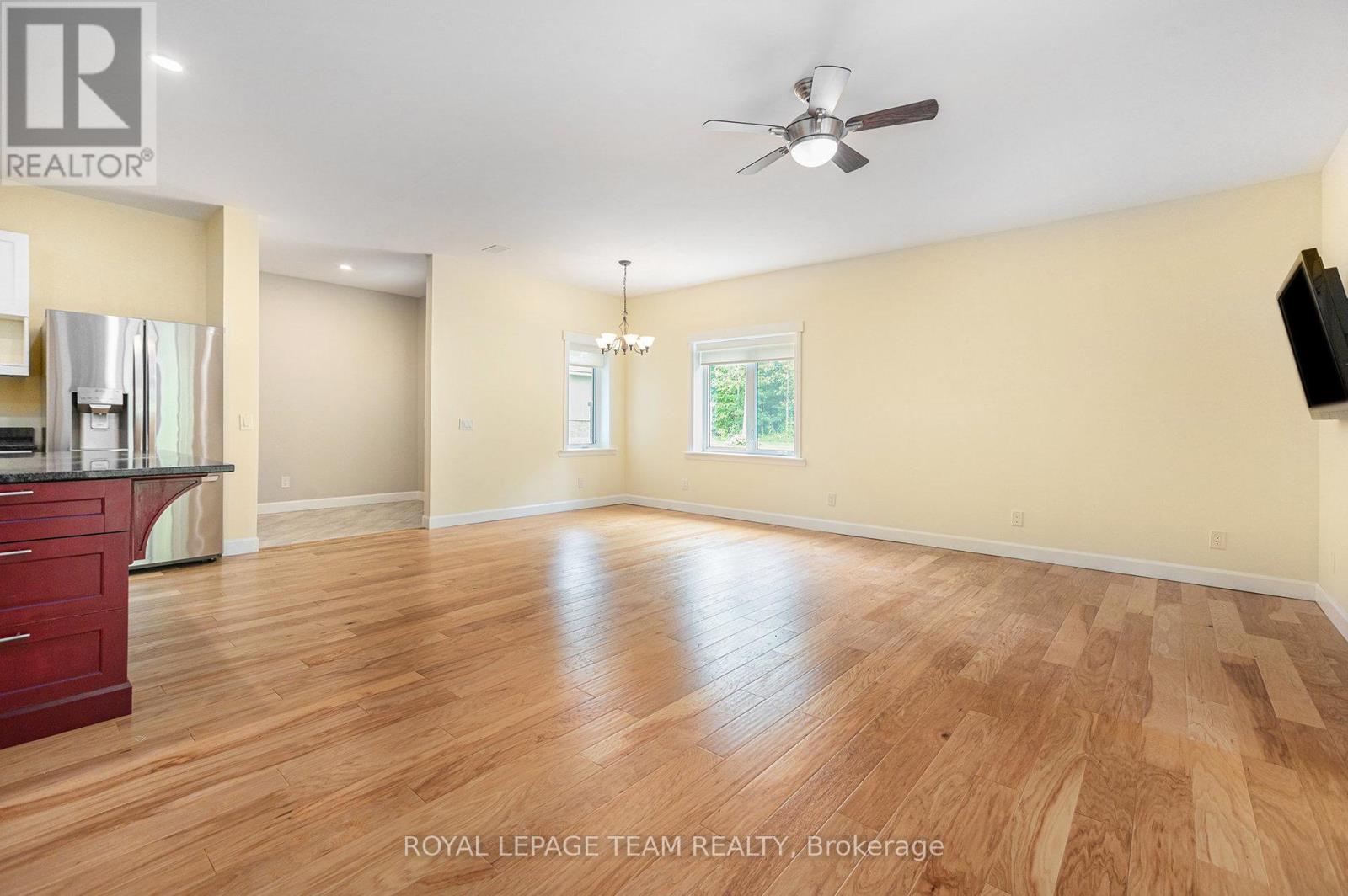 Photo 9 of 4517 Roger Stevens Drive, Ottawa ON