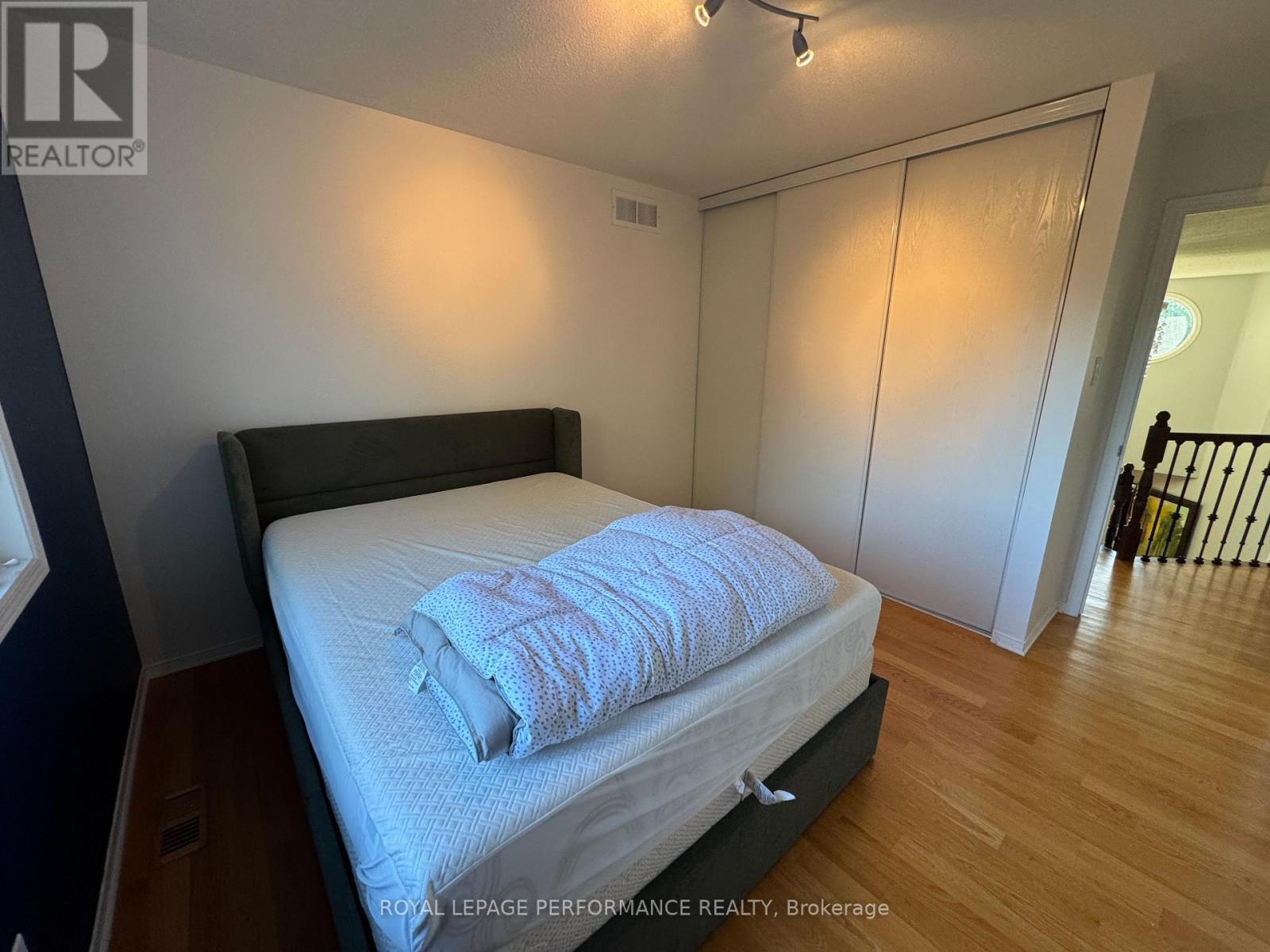 Photo 33 of 164 Copperwood Street, Ottawa ON