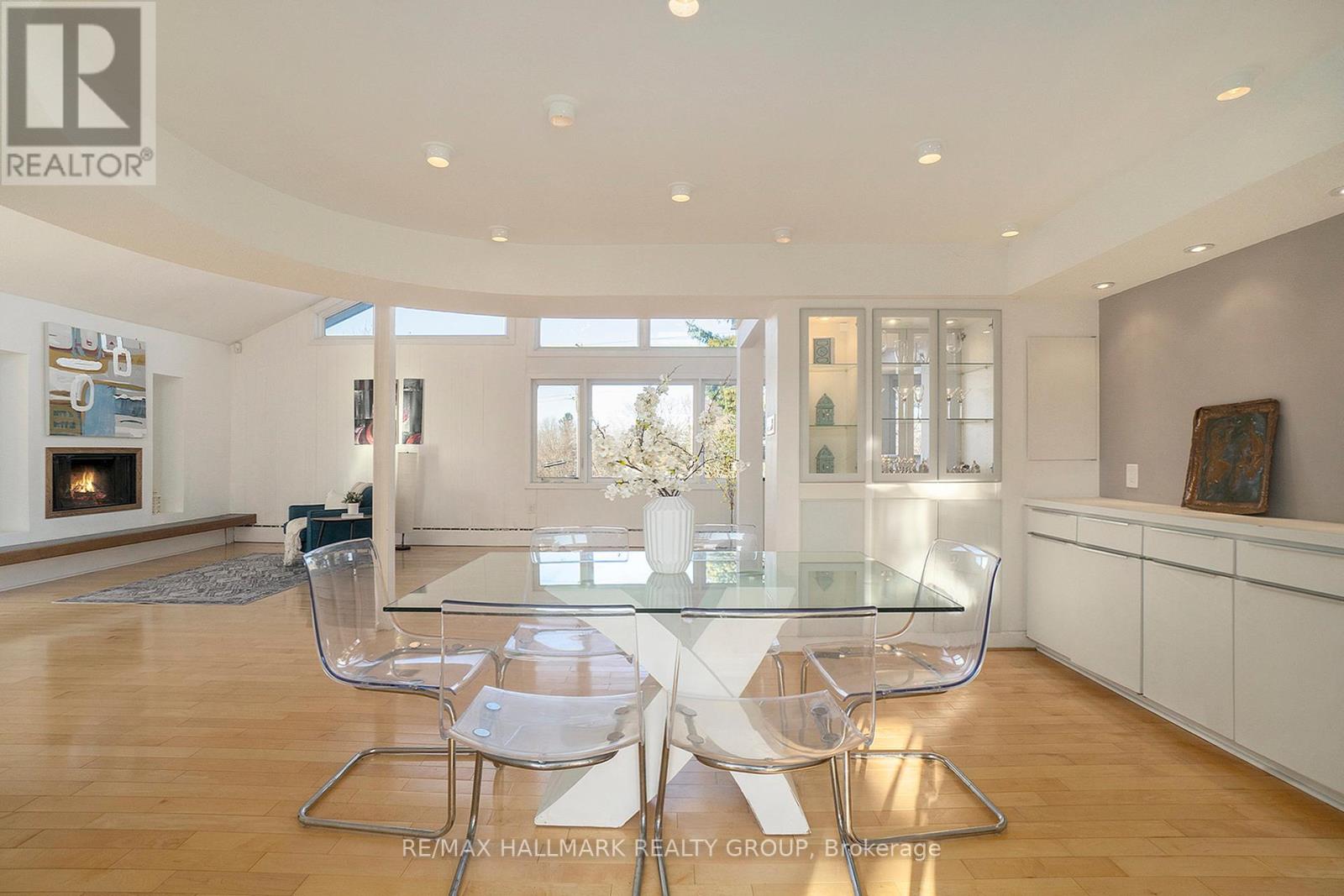 Photo 27 of 1053 Chelsea Drive, Ottawa ON