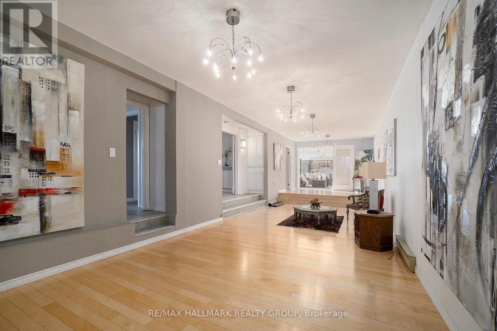 Photo 34 of 1053 Chelsea Drive, Ottawa ON
