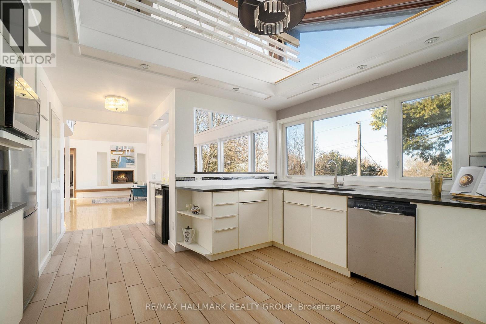 Photo 2 of 1053 Chelsea Drive, Ottawa ON