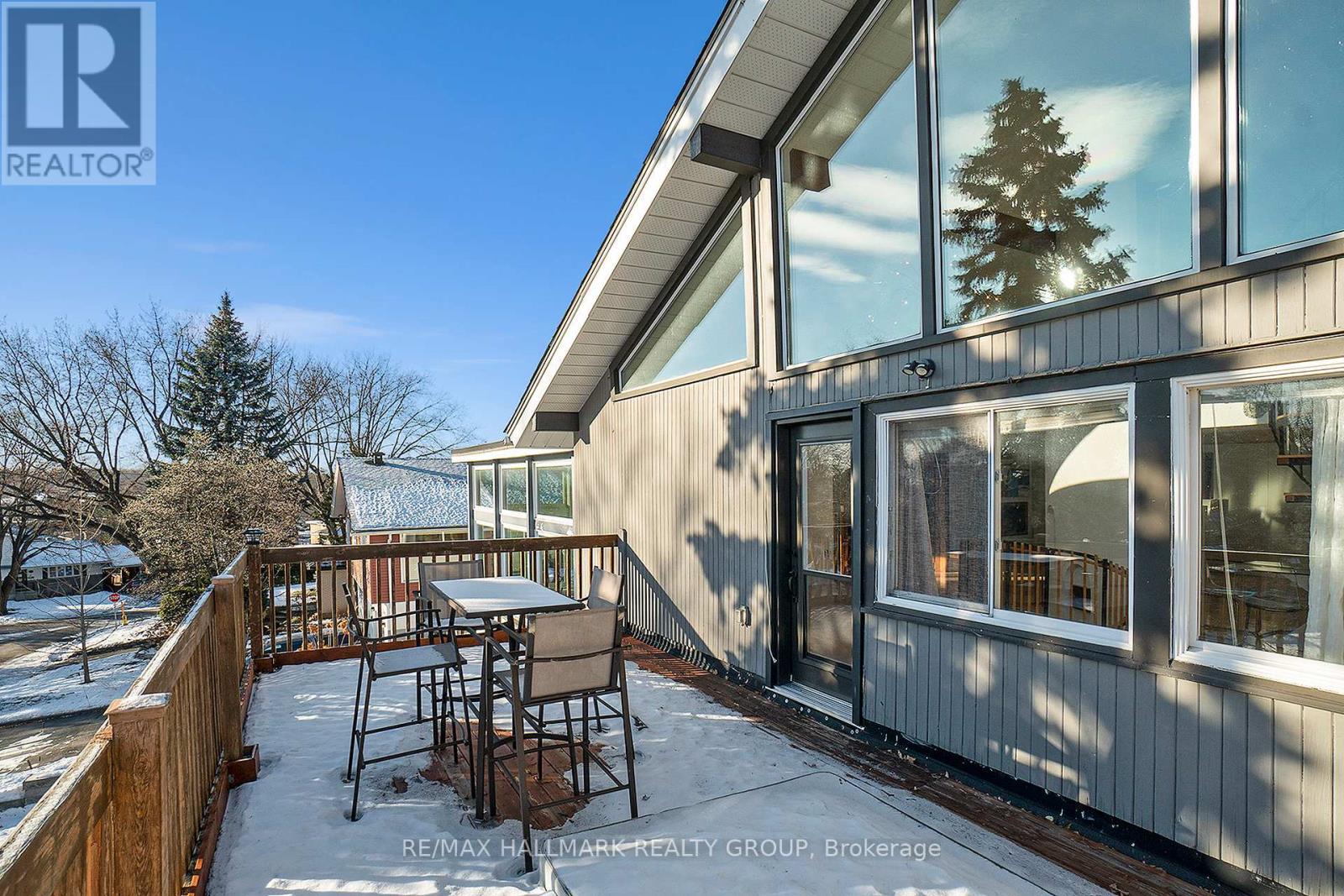 Photo 1 of 1053 Chelsea Drive, Ottawa ON