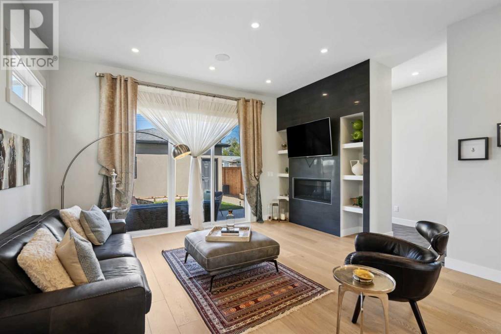 Single Family House for Sale in   Avenue SW Glamorgan Calgary 