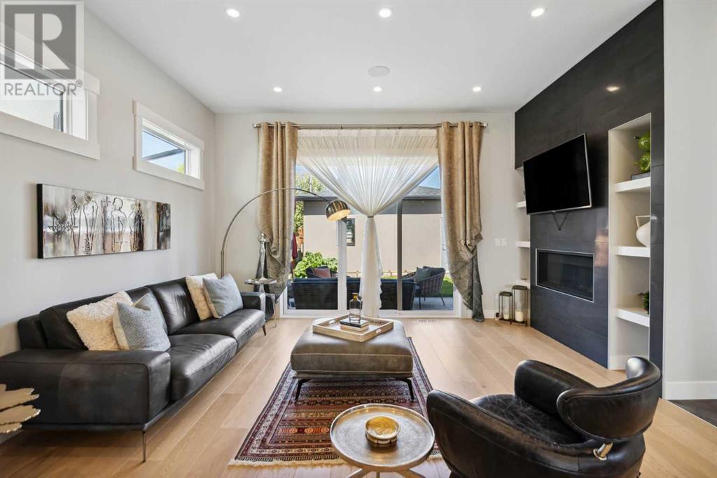 Single Family House for Sale in   Avenue SW Glamorgan Calgary 