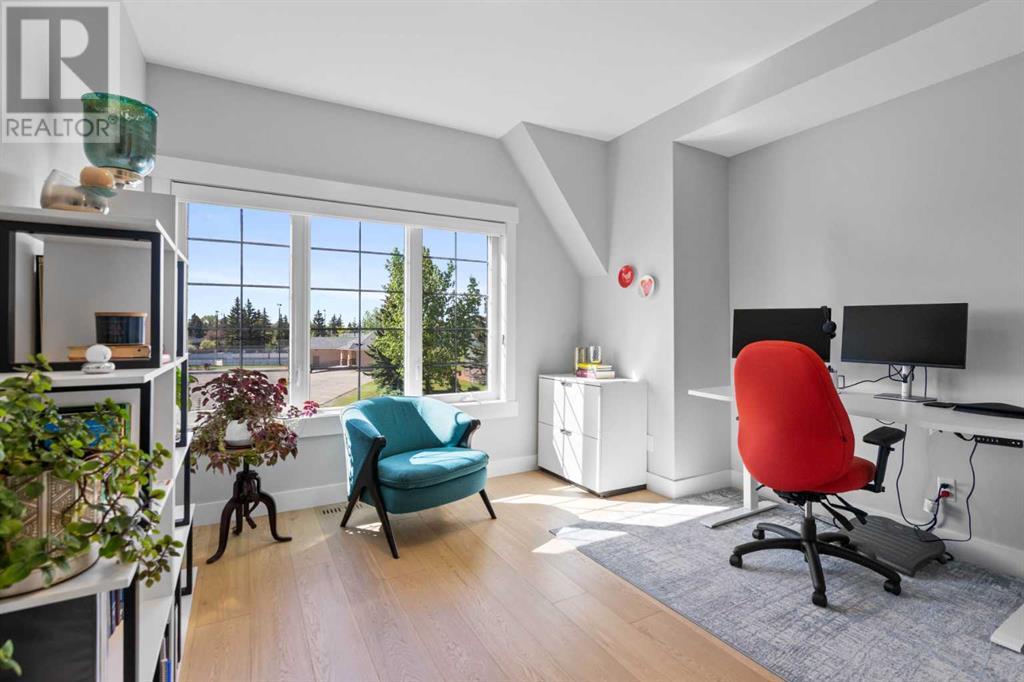 Single Family House for Sale in   Avenue SW Glamorgan Calgary 