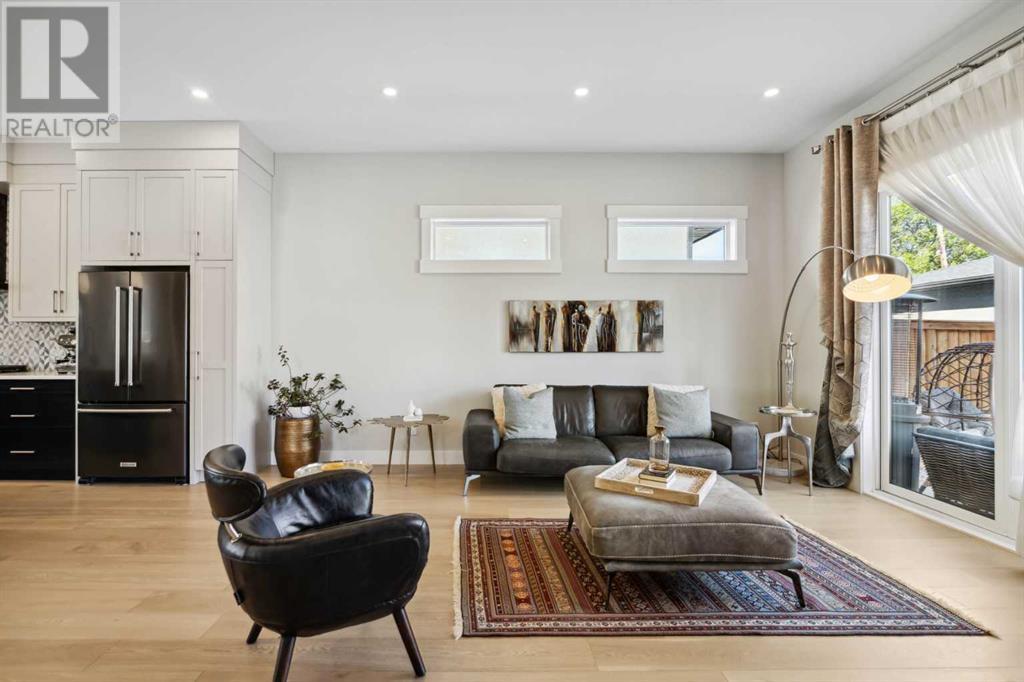Single Family House for Sale in   Avenue SW Glamorgan Calgary 