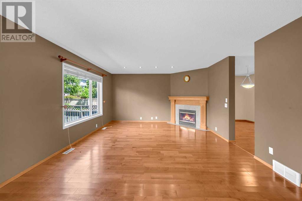 Single Family House for Sale in  Citadel Ridge Green NW Citadel Calgary 