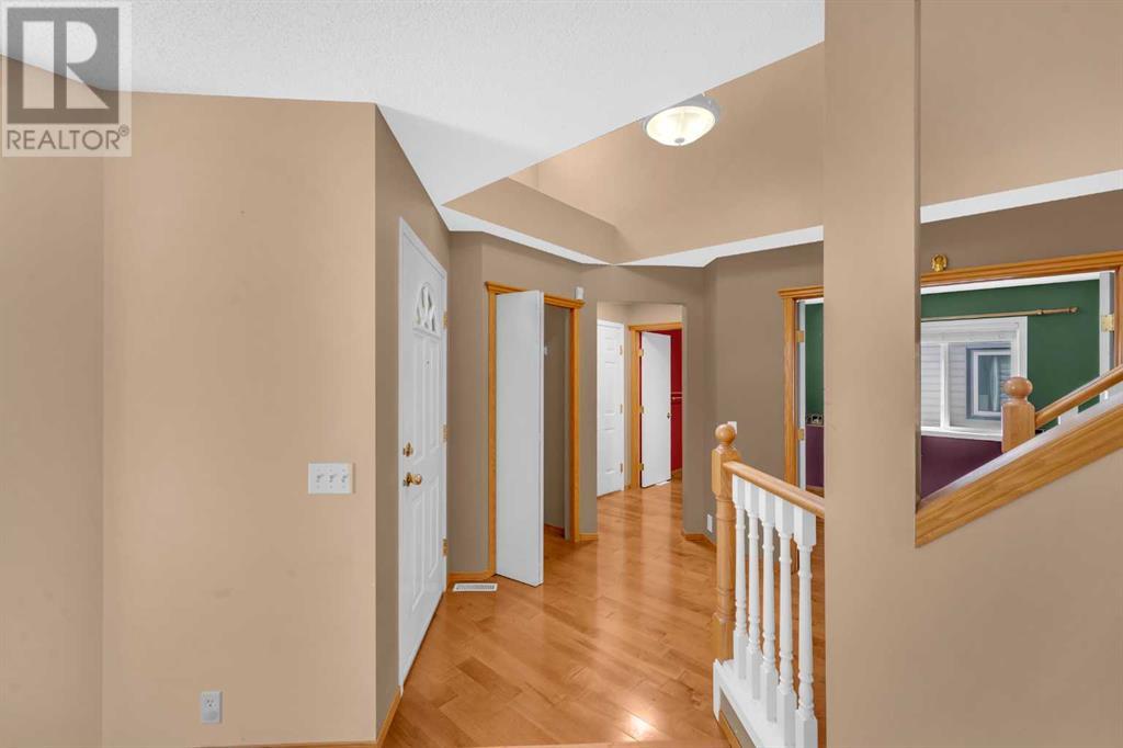 Single Family House for Sale in  Citadel Ridge Green NW Citadel Calgary 
