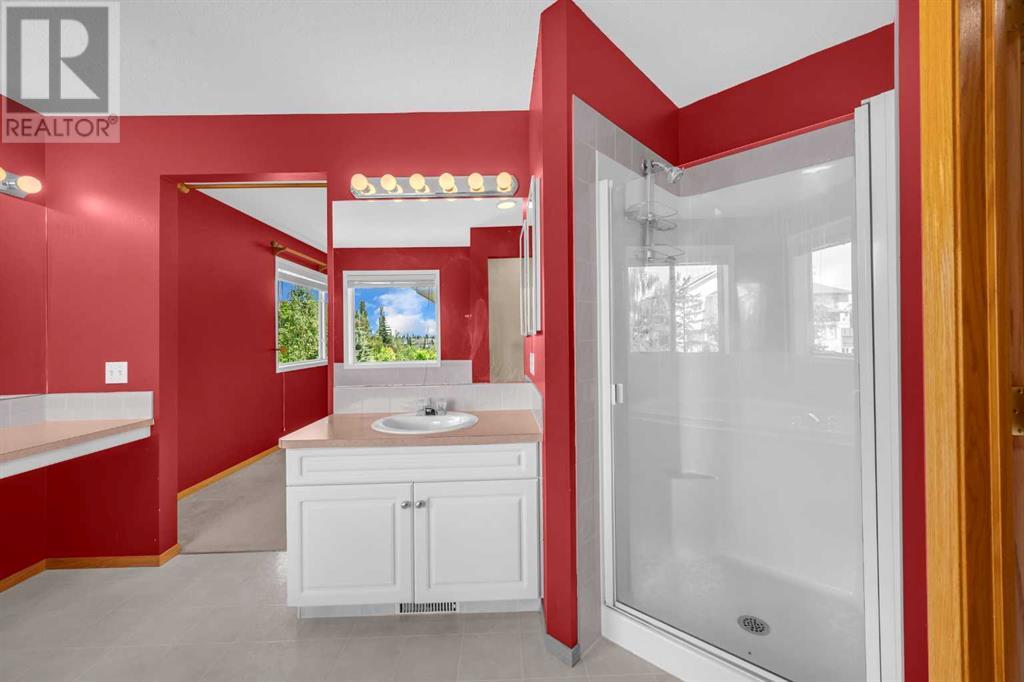 Single Family House for Sale in  Citadel Ridge Green NW Citadel Calgary 