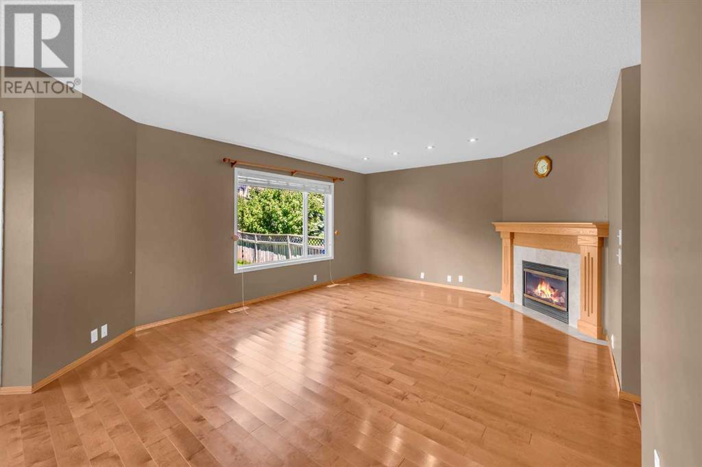 Single Family House for Sale in  Citadel Ridge Green NW Citadel Calgary 