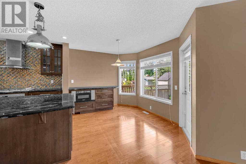 Single Family House for Sale in  Citadel Ridge Green NW Citadel Calgary 