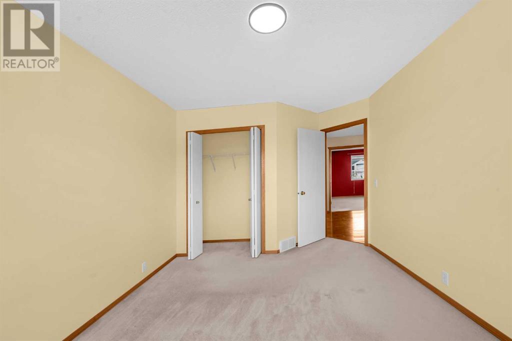 Single Family House for Sale in  Citadel Ridge Green NW Citadel Calgary 