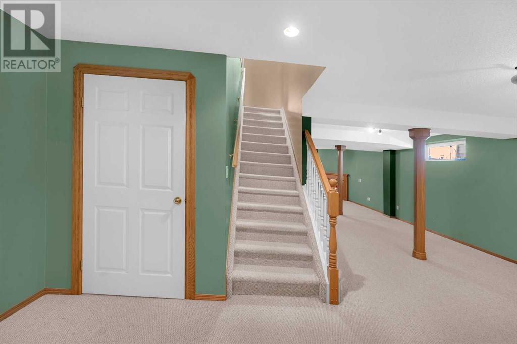 Single Family House for Sale in  Citadel Ridge Green NW Citadel Calgary 